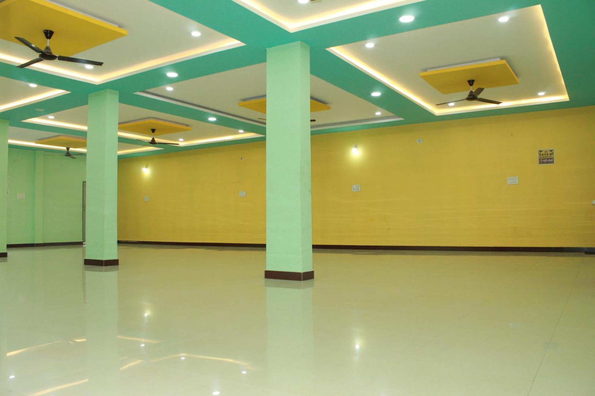 Utsav Lodge And Mangal Bhavan Pipariā エクステリア 写真