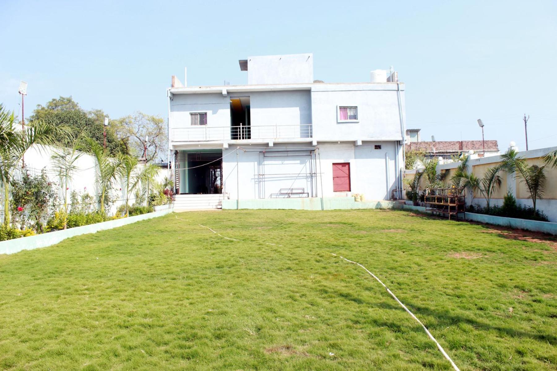 Utsav Lodge And Mangal Bhavan Pipariā エクステリア 写真